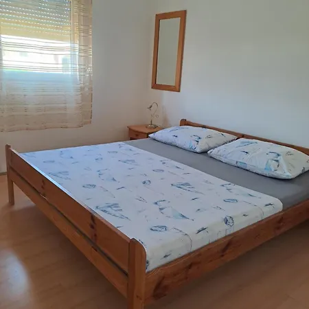 Nardi Апартаменты Вир